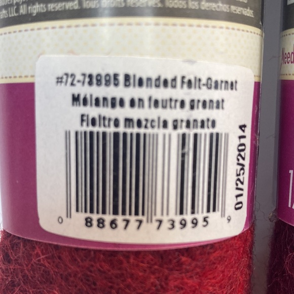 Dimensions 100% Wool Felt Marbled Red Blended Felt Garnet Needle Felting Crafts - Picture 9 of 13